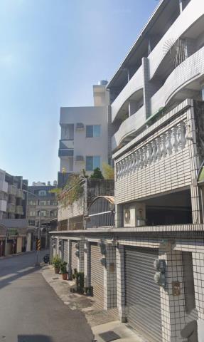 台南東區拍賣透天-6